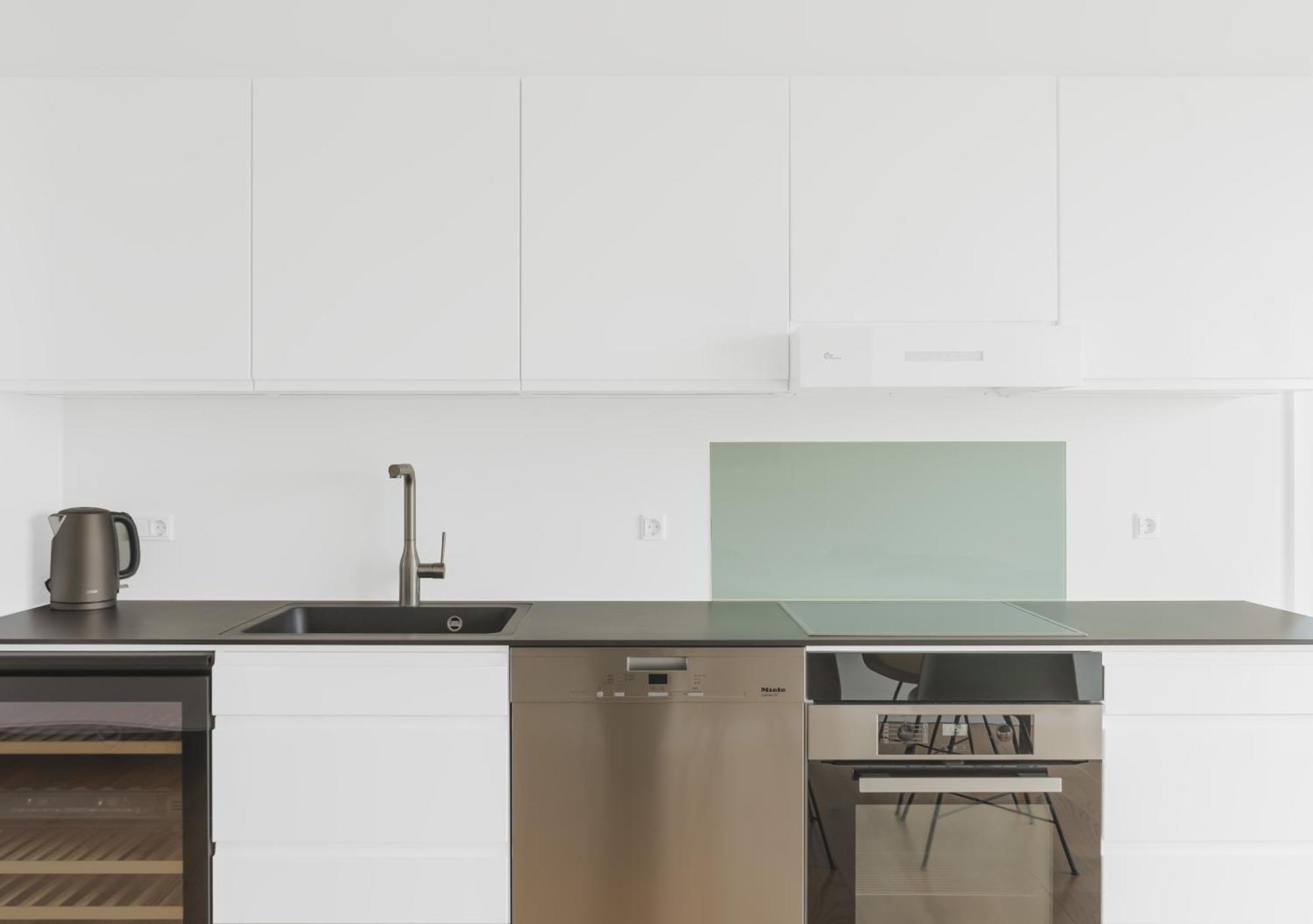 Topclass 2-bed In Apartment *